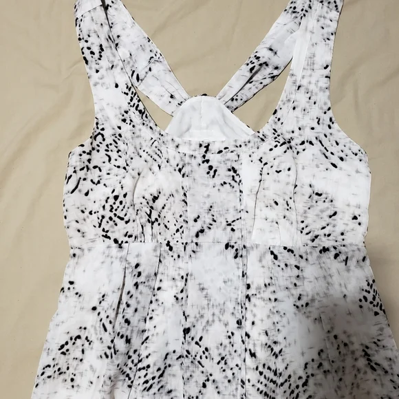 Jessica Simpson flowy summer dress - Picture 5 of 8